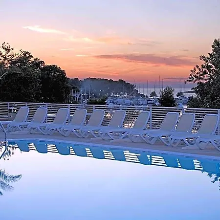Szálloda Molindrio Plava Laguna Poreč
