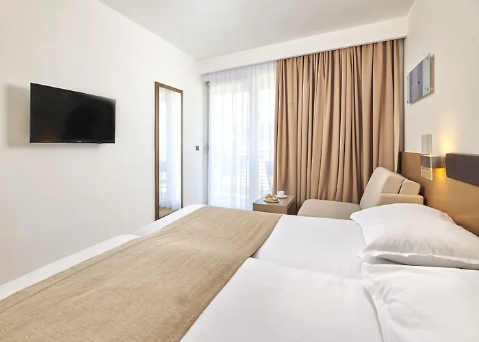 호텔 Molindrio Plava Laguna 포레치