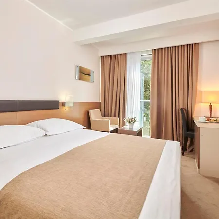 Molindrio Plava Laguna 호텔 4*