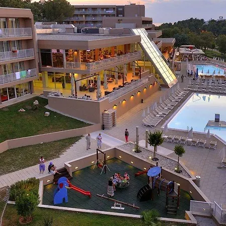 Отель Molindrio Plava Laguna Пореч