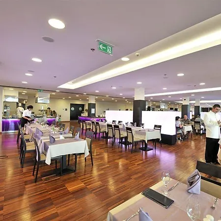 호텔 Molindrio Plava Laguna 포레치