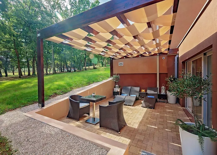 Отель Molindrio Plava Laguna 4*